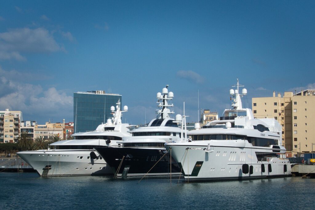 yatch, superyatch, luxury-7085894.jpg